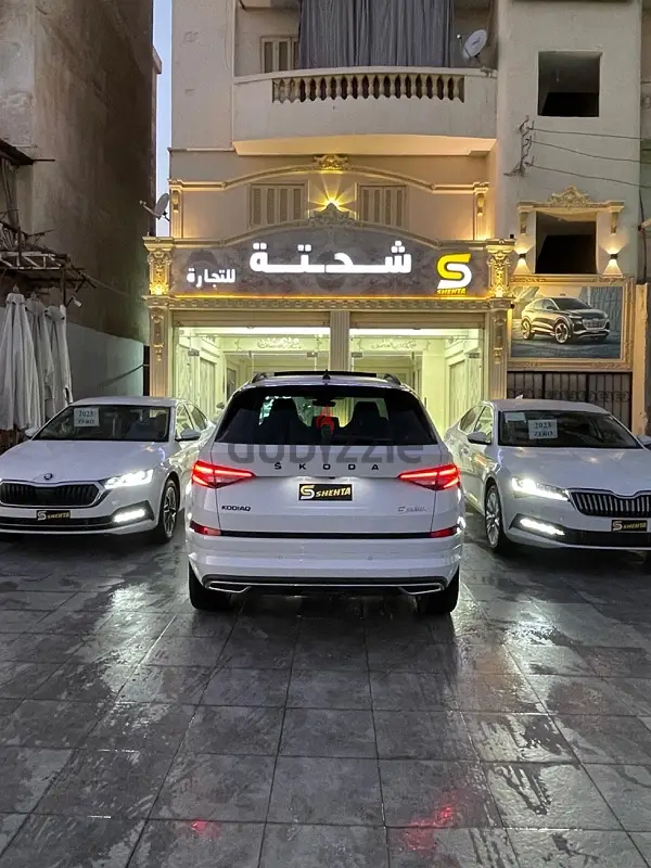 Car image 1